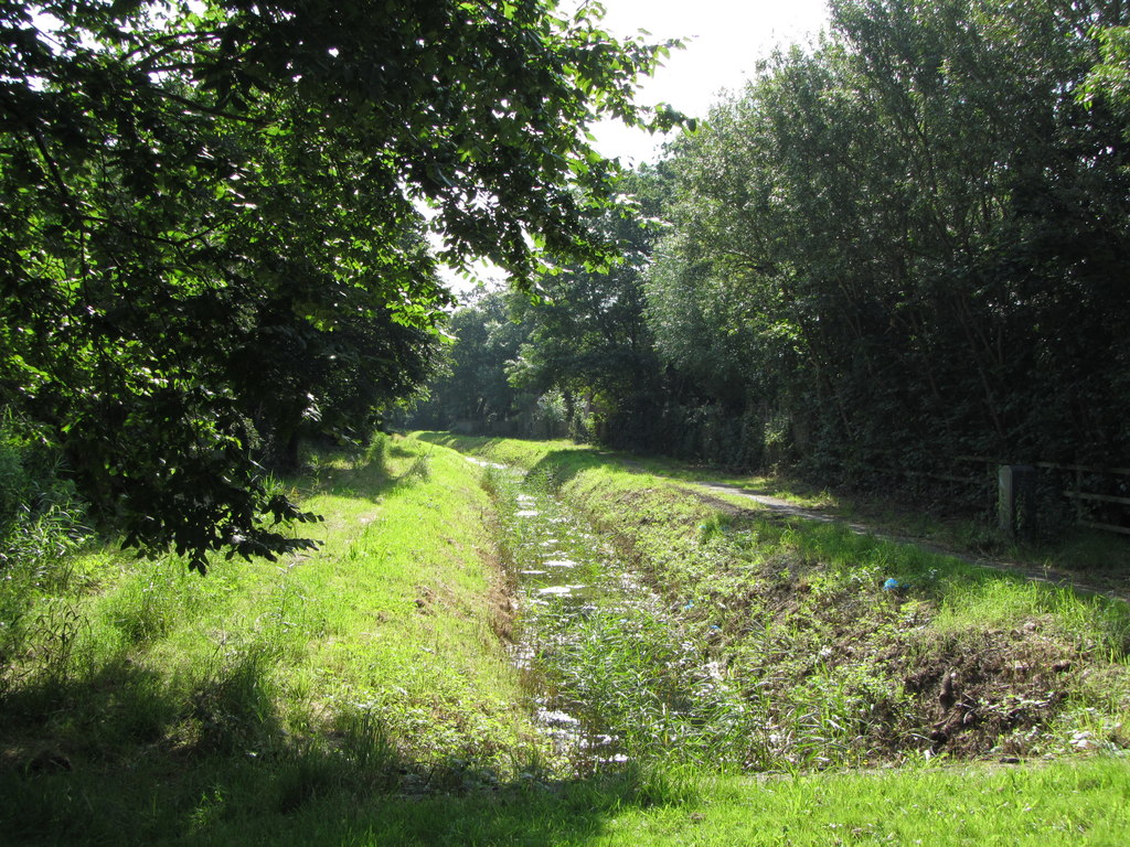 Old Dairy Reen In Duffryn Gareth James Geograph Britain And Ireland