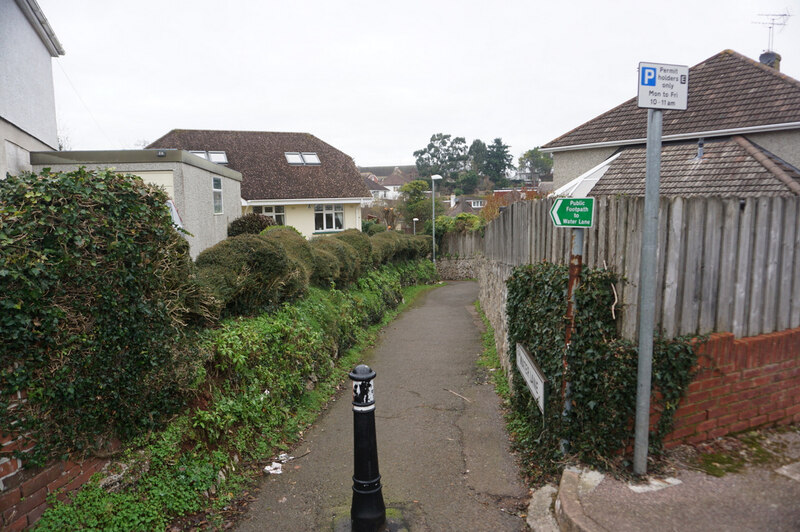 Path Leading To Water Lane Ian S Geograph Britain And Ireland