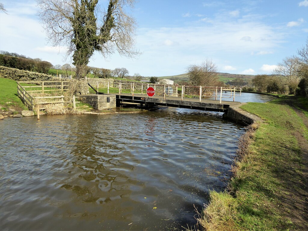 Woodside Bridge No Kevin Waterhouse Geograph Britain And Ireland