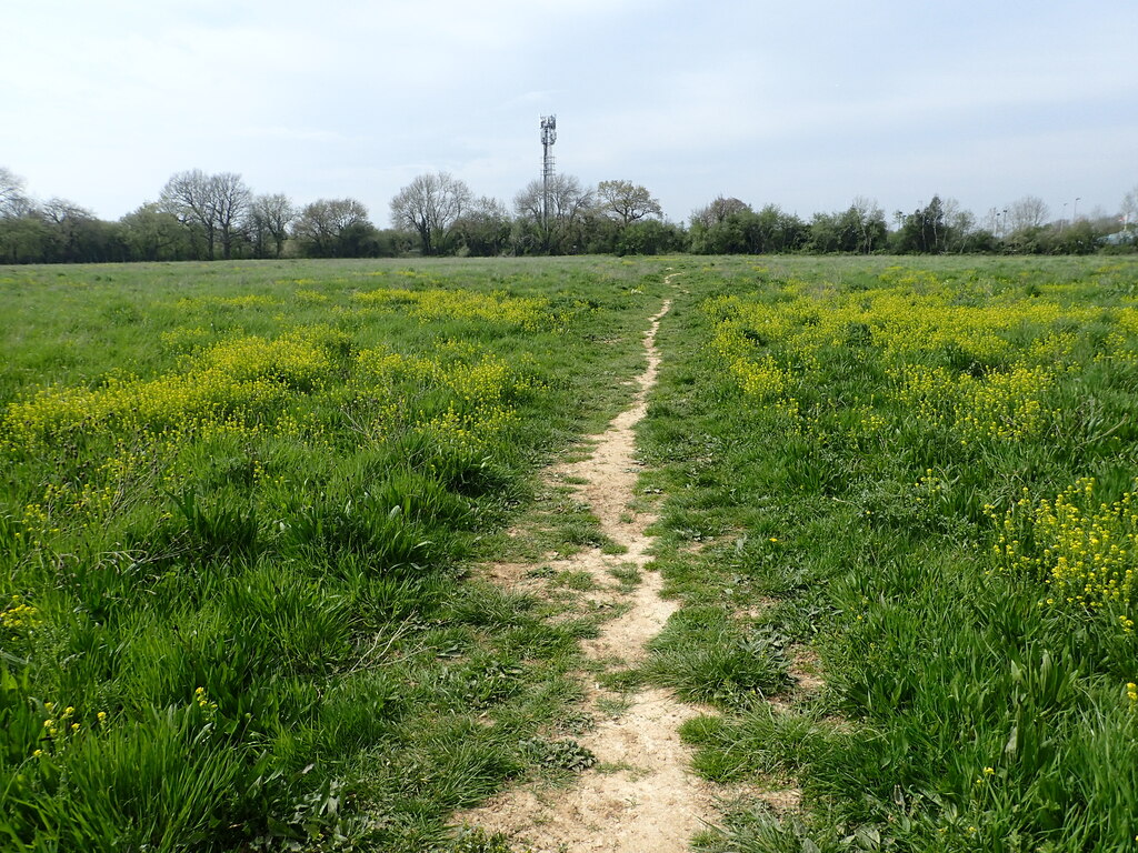 Footpath To Batts Farm Marathon Geograph Britain And Ireland