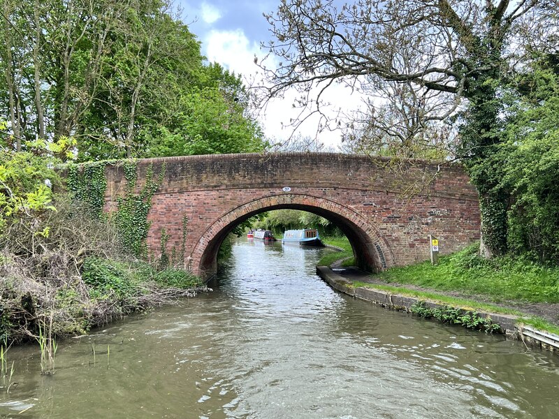 Bridge On The Grand Union Canal Andrew Abbott Geograph Britain