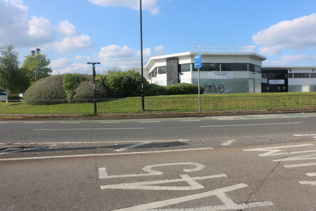 Herald Avenue Coventry David Howard Geograph Britain And Ireland