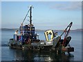 NR6946 : Ben Crom dredging at Tayinloan by Patrick Mackie