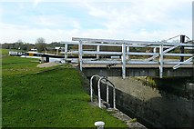 SU3268 : Marsh Lock by Graham Horn