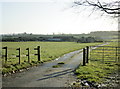 2008 : Entrance to  Sharpshaw Farm