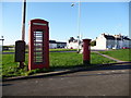 SY6871 : Portland: postbox № DT5 31 and phone, Weston Road by Chris Downer