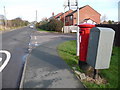 SY9495 : Lytchett Matravers: postbox № BH16 258, Wareham Road by Chris Downer