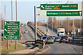 Lunchtime Traffic on the A453