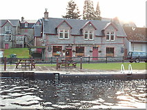 NH3709 : Refreshments by the canal at Fort Augustus by George Nugent