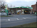 BP petrol station, Hampton Court Way