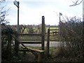 Footpath crossing Hogbarn Lane