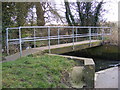 TM3258 : Footbridge over the river, Ford Road, Marlesford by Geographer