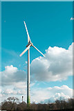 SU7069 : Wind power turbine, Reading by Eddie Cochran