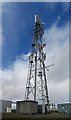 SJ1510 : Buildings at mast base by Dave Croker