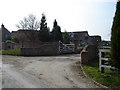 Entrance  to  Cavewood  Grange  Farm