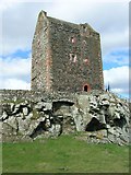 NT6334 : Smailholm Tower by JThomas