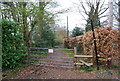 Gate & stile, Rycroft Lane, Bayley