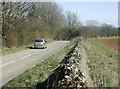 2009 : Priddy Road about to pass Priddy Road Farm