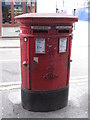 TQ2981 : Edward VII postbox, Charing Cross Road / Goslett Yard, WC2 by Mike Quinn