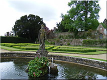 TQ5243 : Fountain in Grounds at Penshurst Place by PAUL FARMER