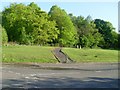 Path by Lainshaw Drive