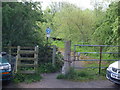 Access to footpath from Dolafon Way