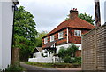 Cottage just off London Rd