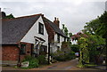 Weatherboarded Cottage off Shipbourne Rd