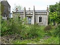 Semi-derelict house on West Road, Newport