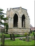SE7428 : Ruined chapter house, Howden Minster by Gordon Hatton