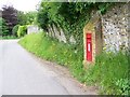 Postbox near East Harting