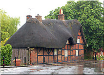 SP4871 : Timber-framed thatched cottage in Dunchurch by Andy F