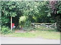 Beginning of footpath from Northcroft Lane to The Sun