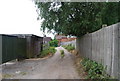 Footpath off  Highfield Rd