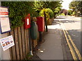 Blandford Forum: postbox № DT11 126, Milldown Road