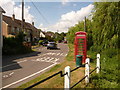 Pimperne: telephone box