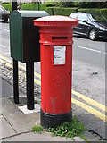 NZ2566 : Victorian postbox, Osborne Road / Sanderson Road by Mike Quinn