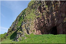 NR6707 : Keil Caves by Leslie Barrie
