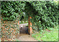 Arched doorway on towpath of Oxford Canal beside Cropredy Mill Bridge (154)