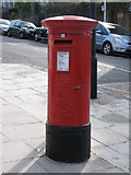 TQ2985 : Edward VII postbox, Brecknock Road / Lady Margaret Road, NW5 by Mike Quinn