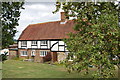 House near Dykes Farm, Bodiam