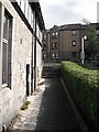 Path between Bonhill Road and Meadow Road