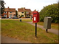 ST8722 : Shaftesbury: postbox № SP7 116, Mampitts Road by Chris Downer