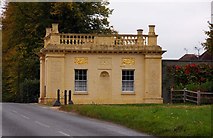 SP6934 : One of the gatehouses on Stowe Avenue by Steve Daniels
