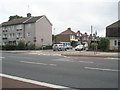 Looking across London Road towards Oakwood Road