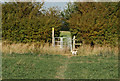 Footpath waymark and kissing gate north of Priors Marston