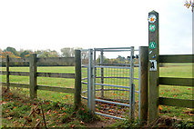 SP3761 : Kissing gate on footpath from Ufton Fields to Bull Ring Farm by Andy F