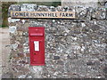 Brighstone: postbox № PO30 39, Hunnyhill