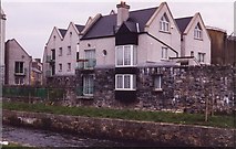 M2925 : Galway - Corrib Walk along River Corrib by Joseph Mischyshyn
