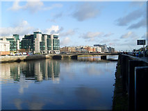 O1634 : View east along the Liffey by Stephen Sweeney